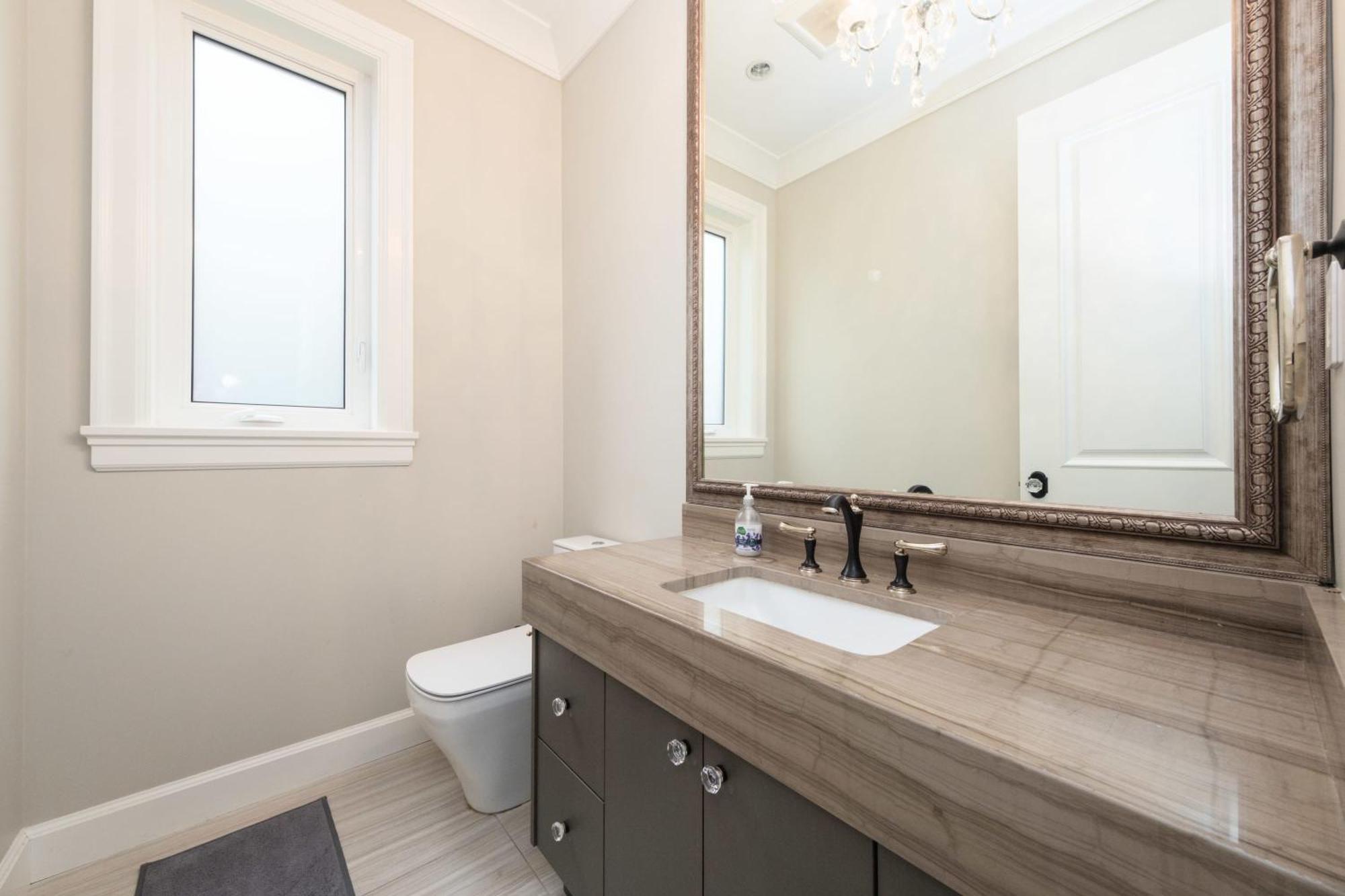 Basement With Shared Washroom In Deluxe *