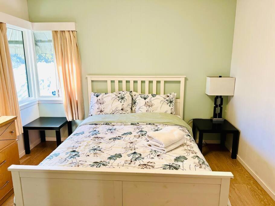 Apartment Unique Park House 5min Walk To Subway Vancouver