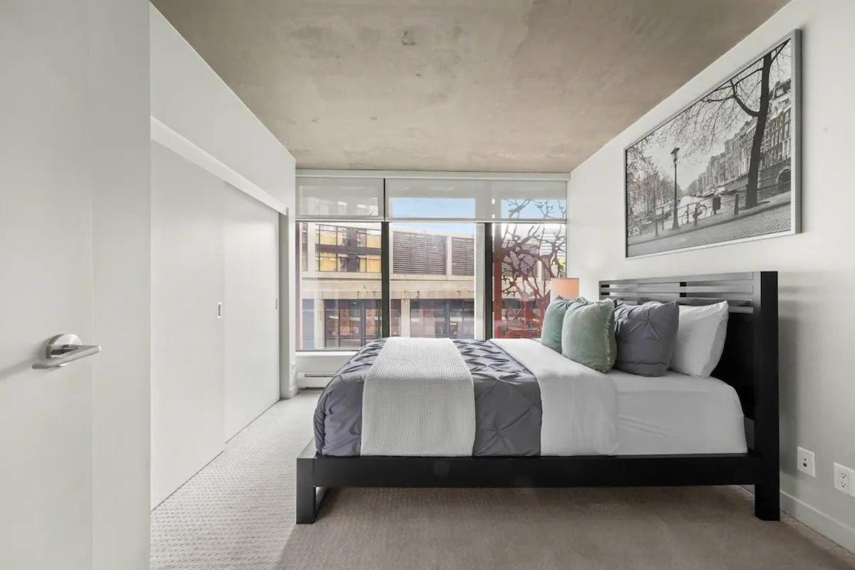 Modern In Downtown Two Bedroom Parking Lot
