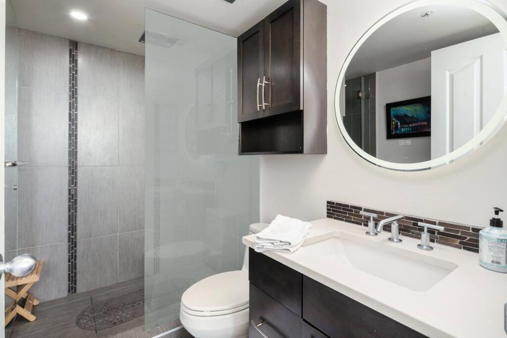 Apartment Luxury 2 Bed 2 Bath Downtown With Free Parking