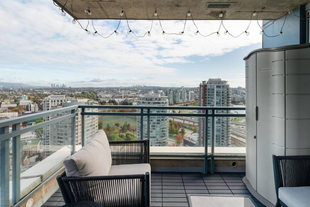 Apartment Luxury 2 Bed 2 Bath Downtown With Free Parking *