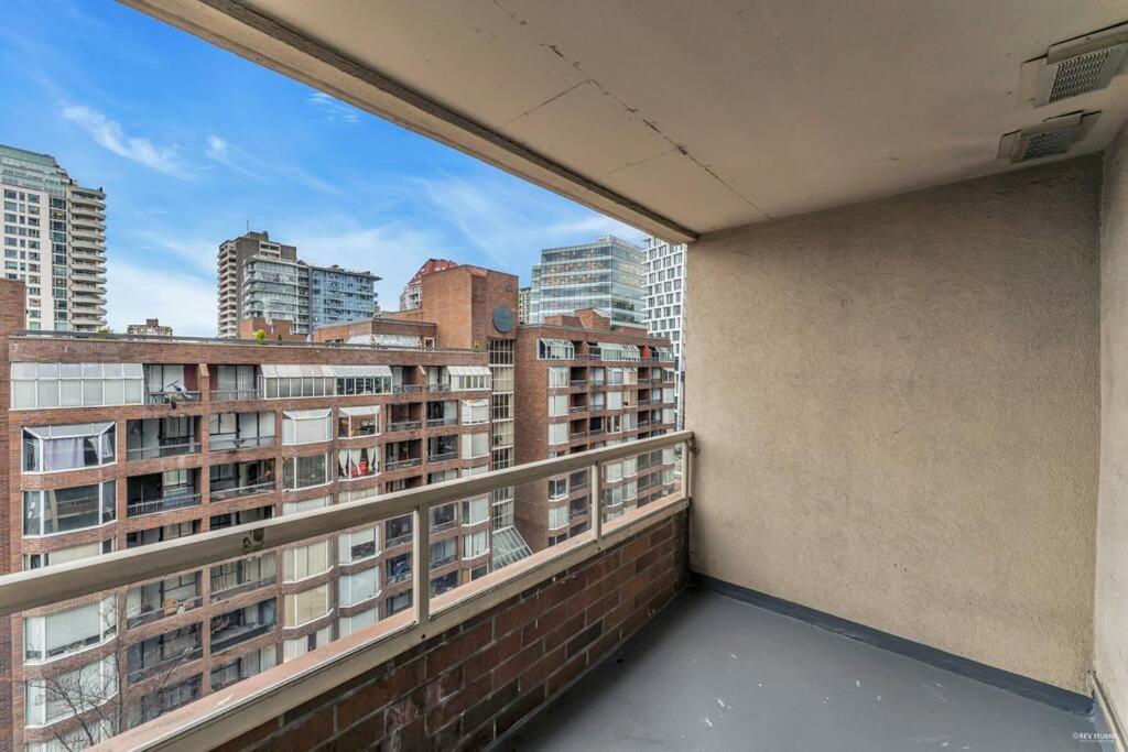 Beautiful Two Beds With Free Parking Vancouver