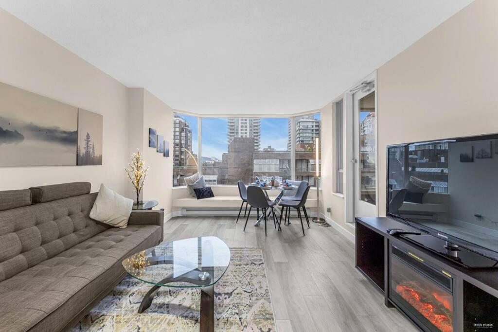 Beautiful Two Beds With Free Parking Vancouver
