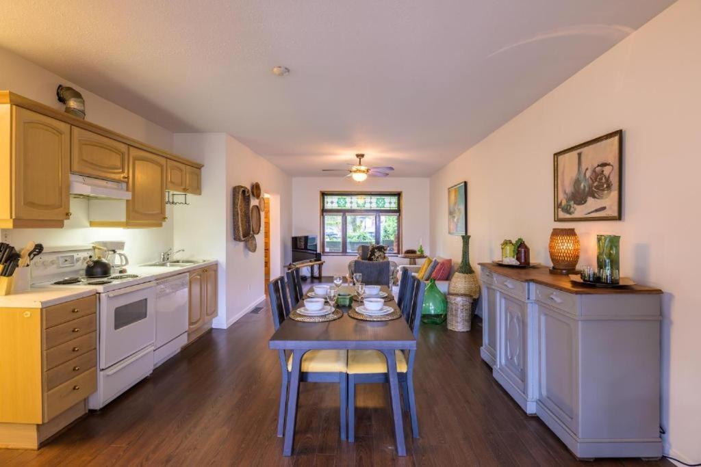 Charming With Amazing Views Apartment