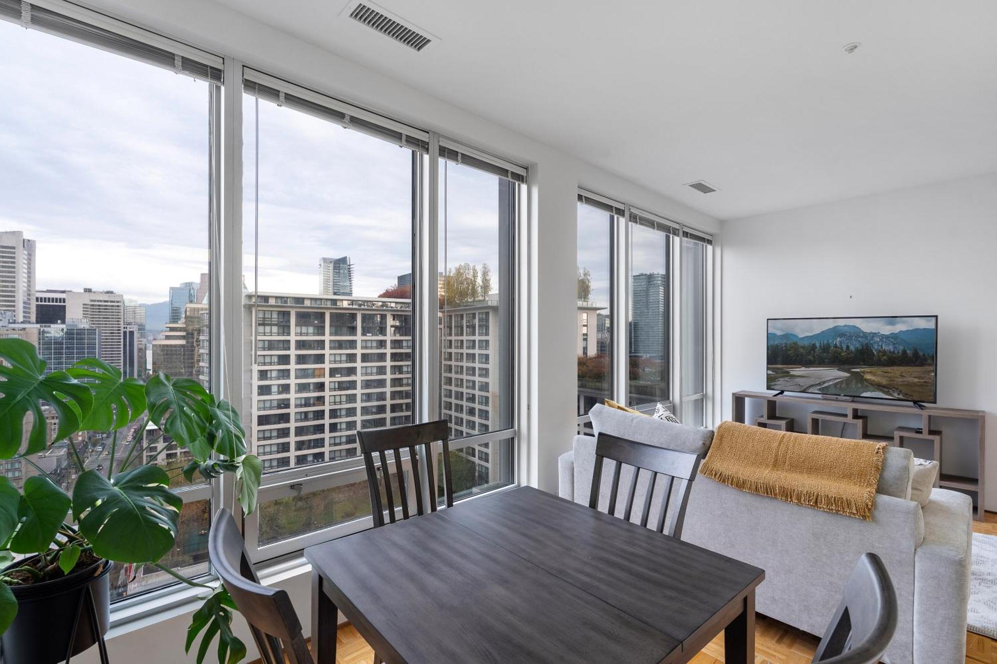 Apartment Downtown Highrise Vancouver