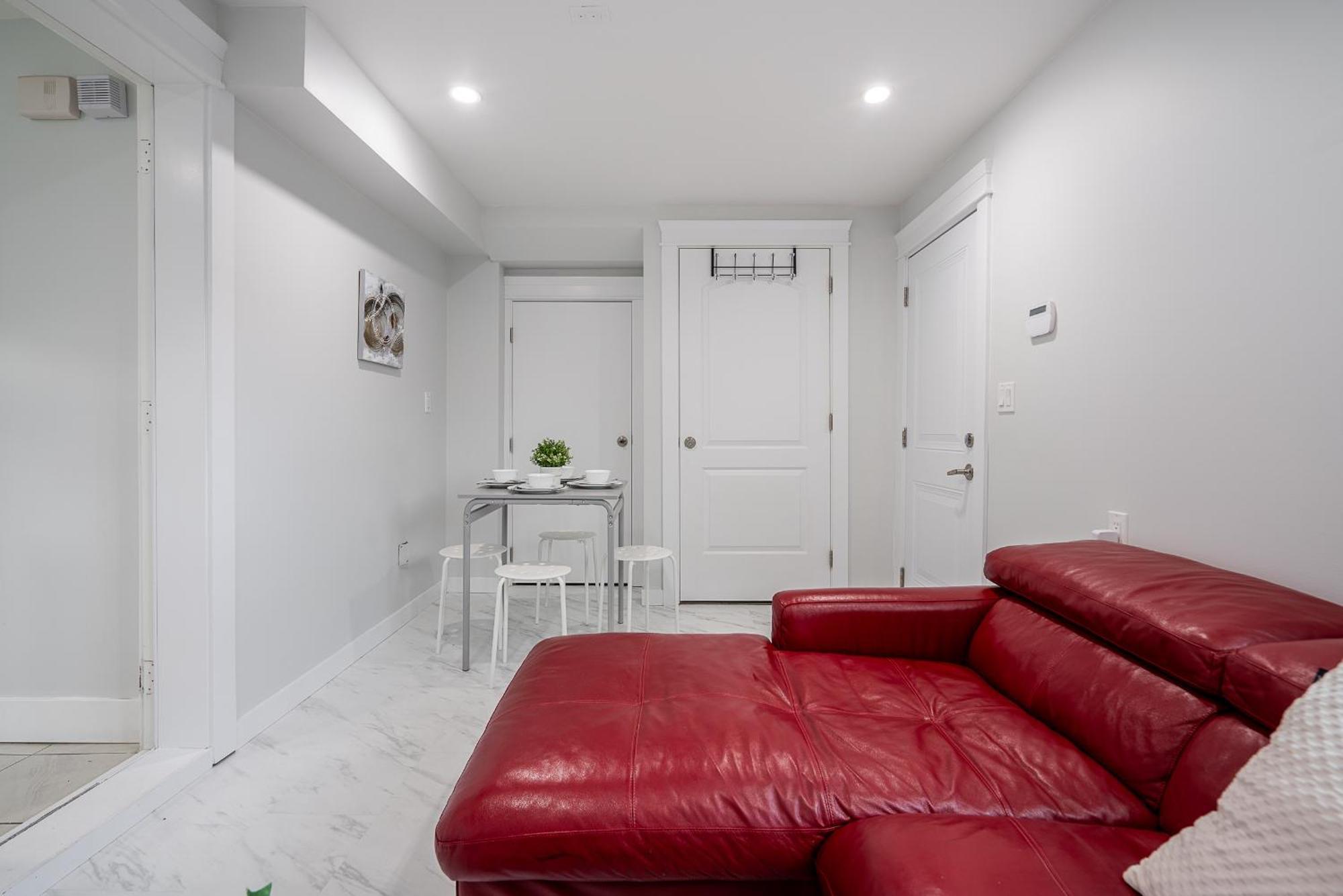 Cozy And Modern 2br *