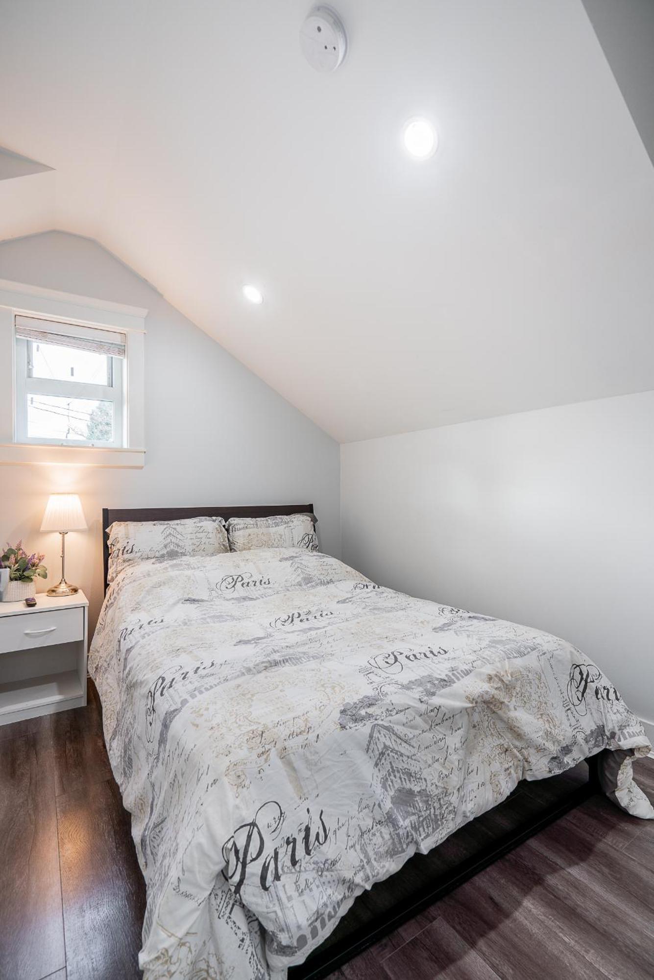 Cozy And Modern 2br Holiday home *