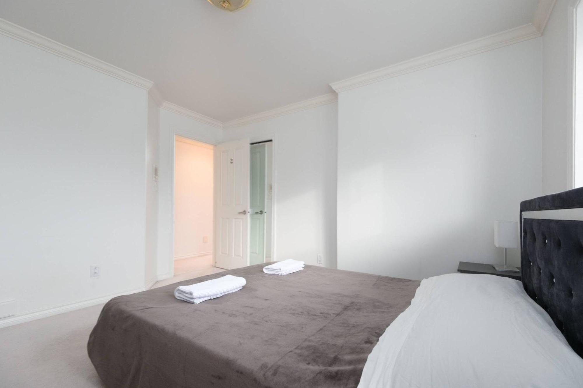 Holiday home Private With Private Washroom In Homestay Vancouver