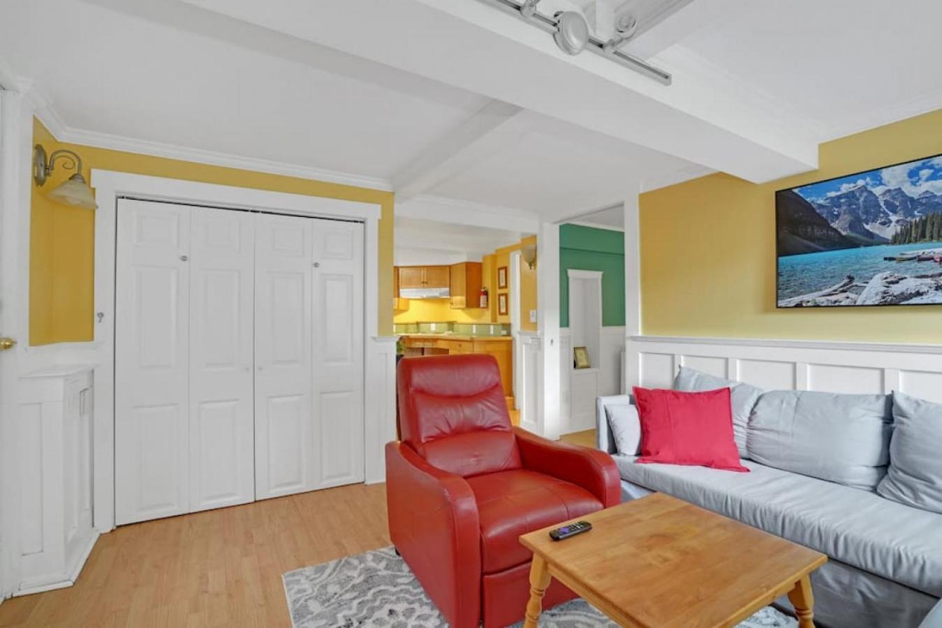 Holiday home Artsy Private Guest With Outdoor Saloon *