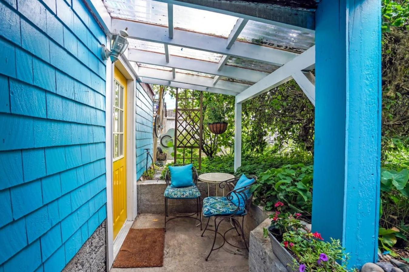 Holiday home Artsy Private Guest With Outdoor Saloon *
