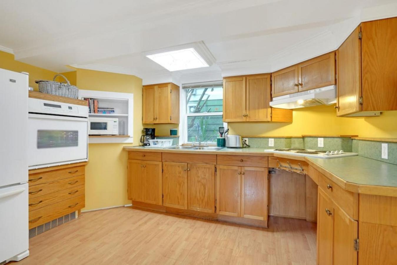 Holiday home Artsy Private Guest With Outdoor Saloon