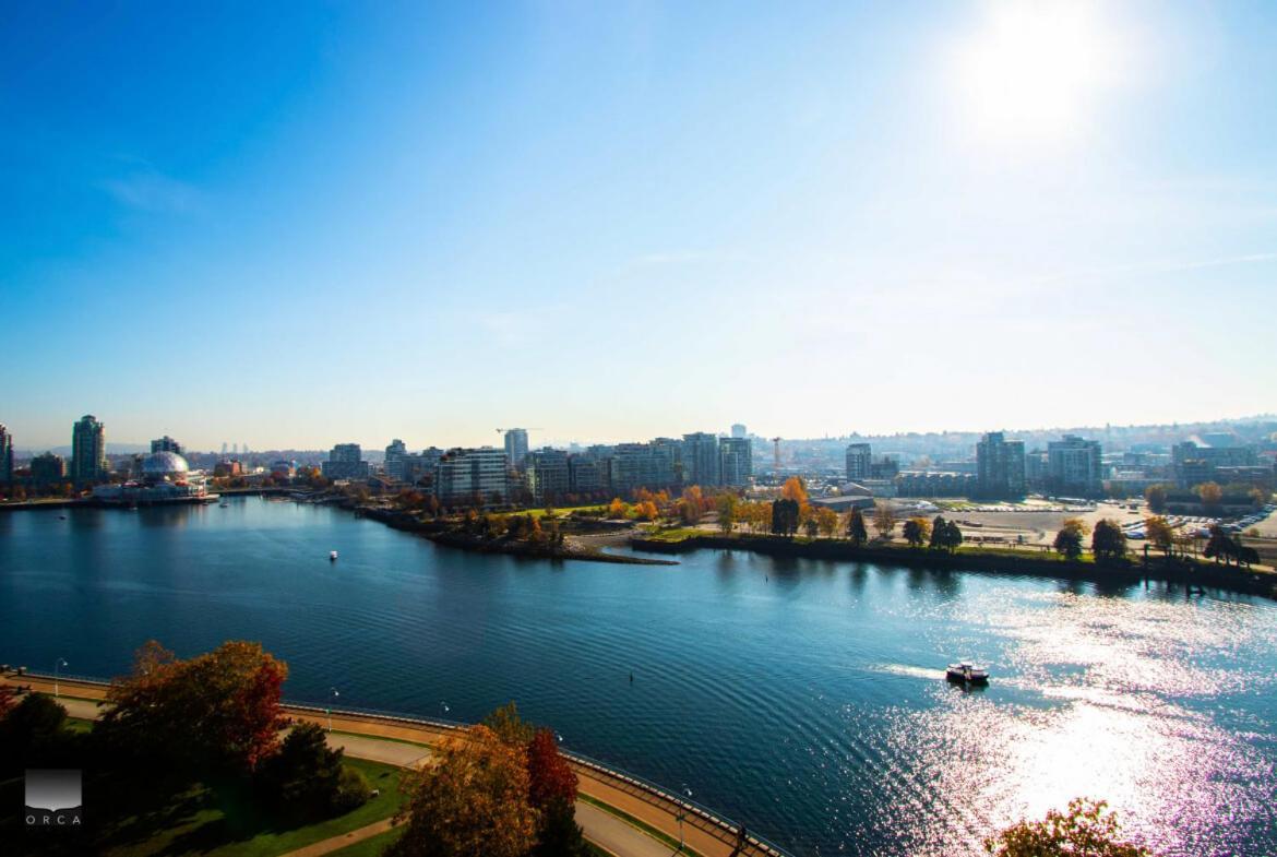 Location Downtown Chic Apartment Vancouver