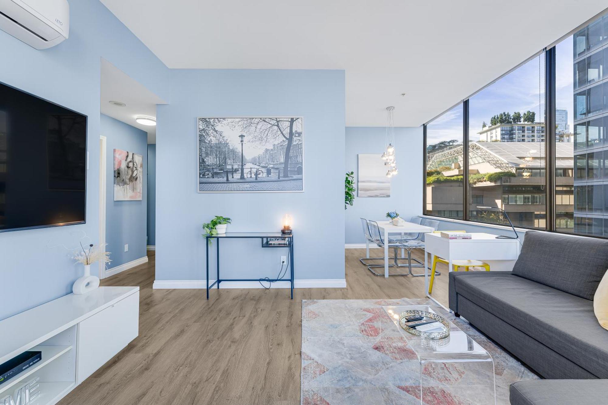 Location Downtown Chic