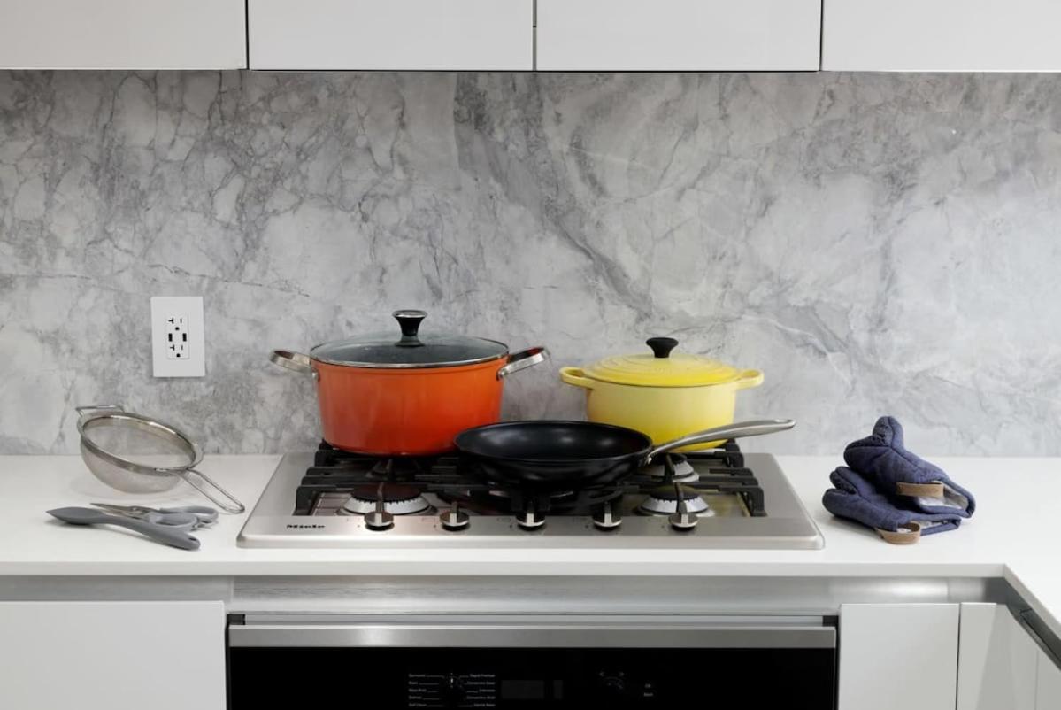 Amazing 3br Right In The Heart Of Yaletown *