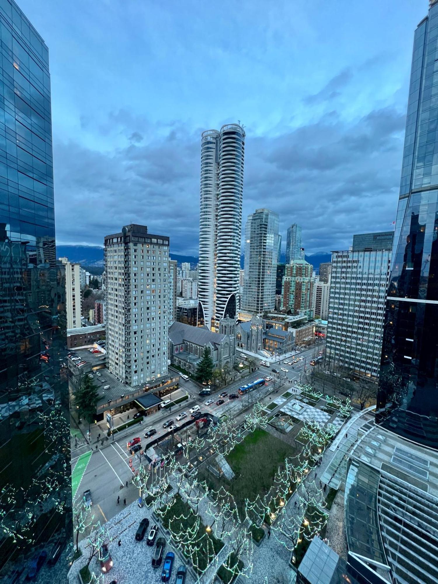 Retreat With Views In The Heart Of Downtown Apartment *