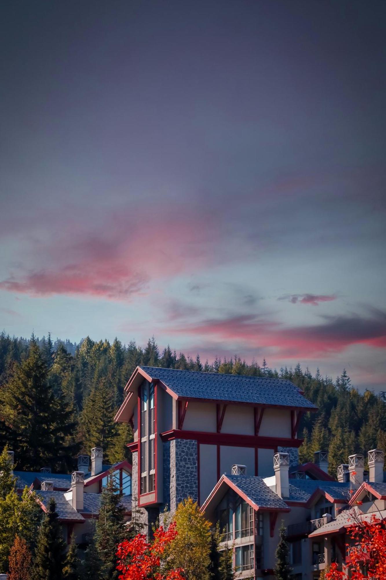 Retreat With Views In The Heart Of Downtown Vancouver