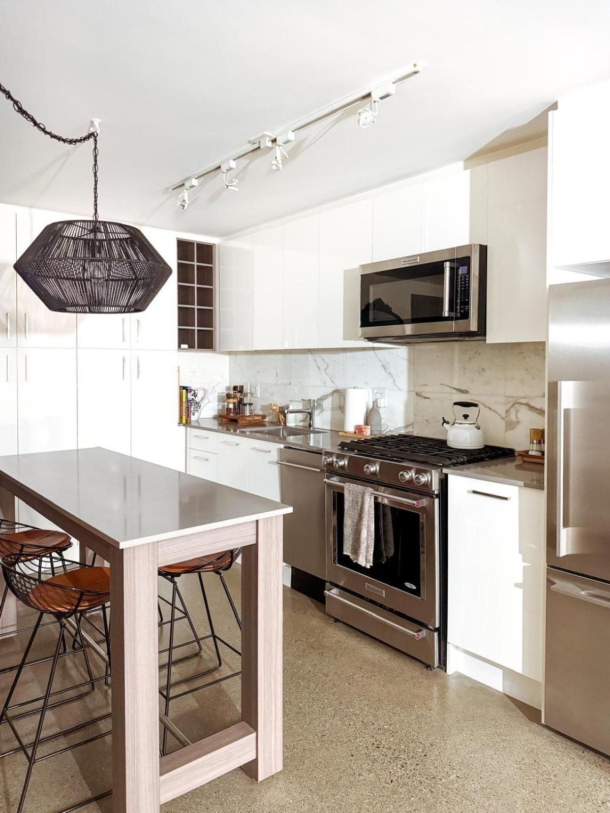 Apartment Modern, Bright 2 Bedroom In Historic Chinatown, Downtown