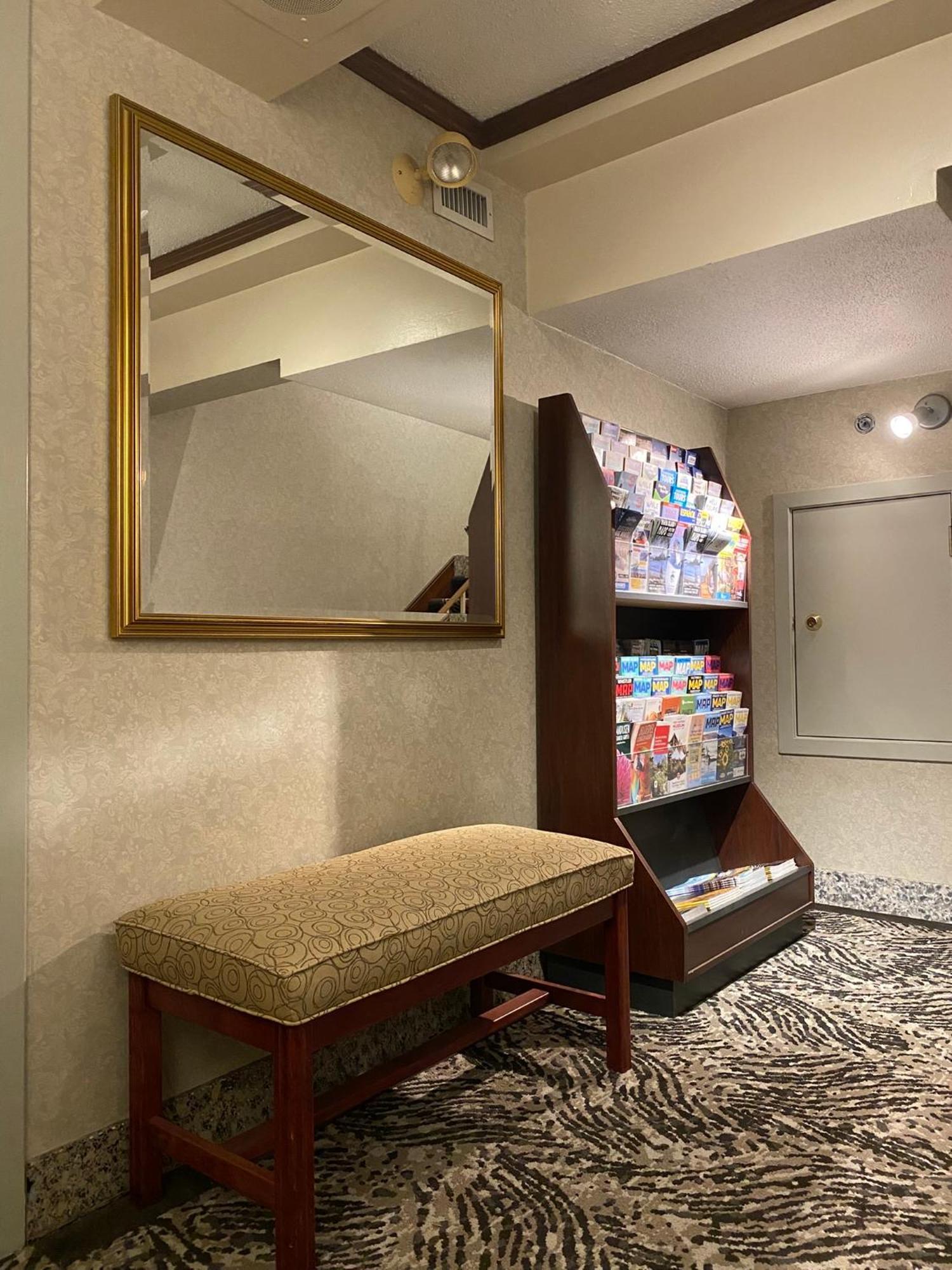 Kingston Hotel 3*