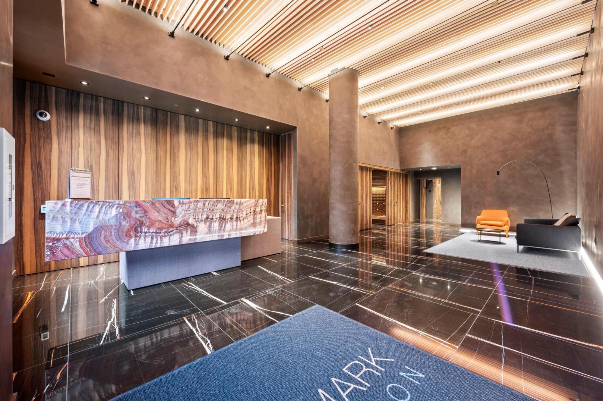 2br - Sauna, 24-7 Gym, Parking, With Gaggenau & Aesop