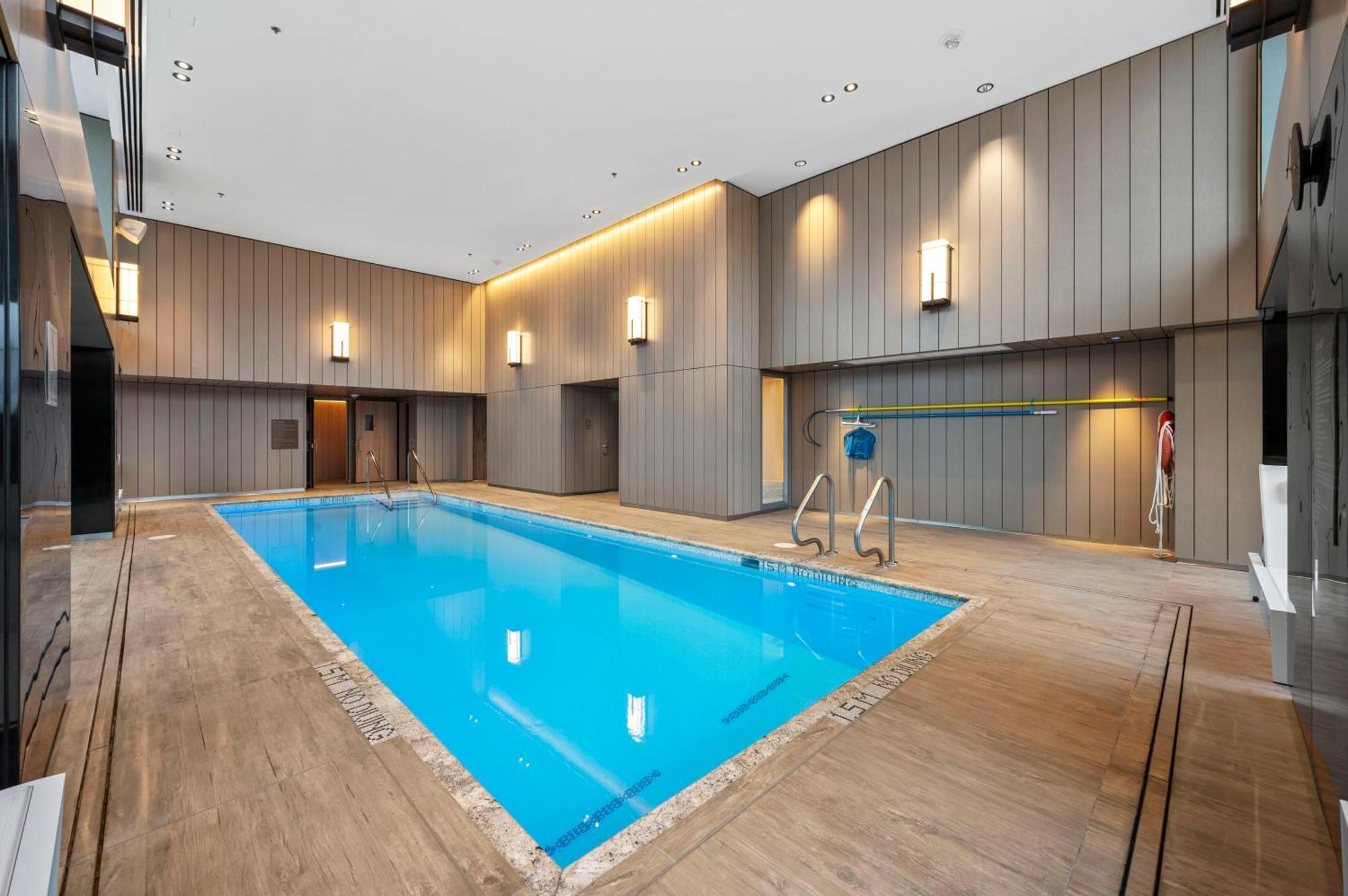 2br - Sauna, 24-7 Gym, Parking, With Gaggenau & Aesop Apartment *