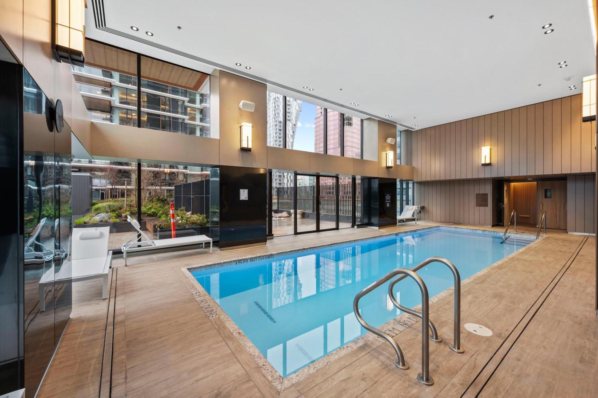 Apartment 2br - Sauna, 24-7 Gym, Parking, With Gaggenau & Aesop *