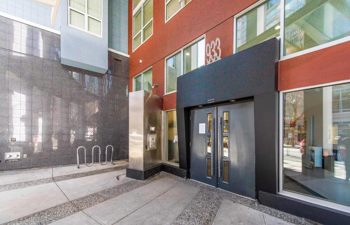 The Urban Loft Nest Apartment Vancouver