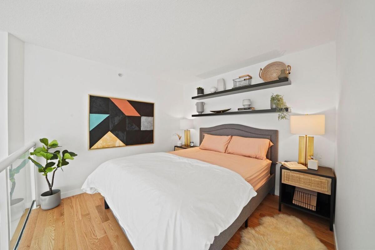 Apartment The Urban Loft Nest Vancouver