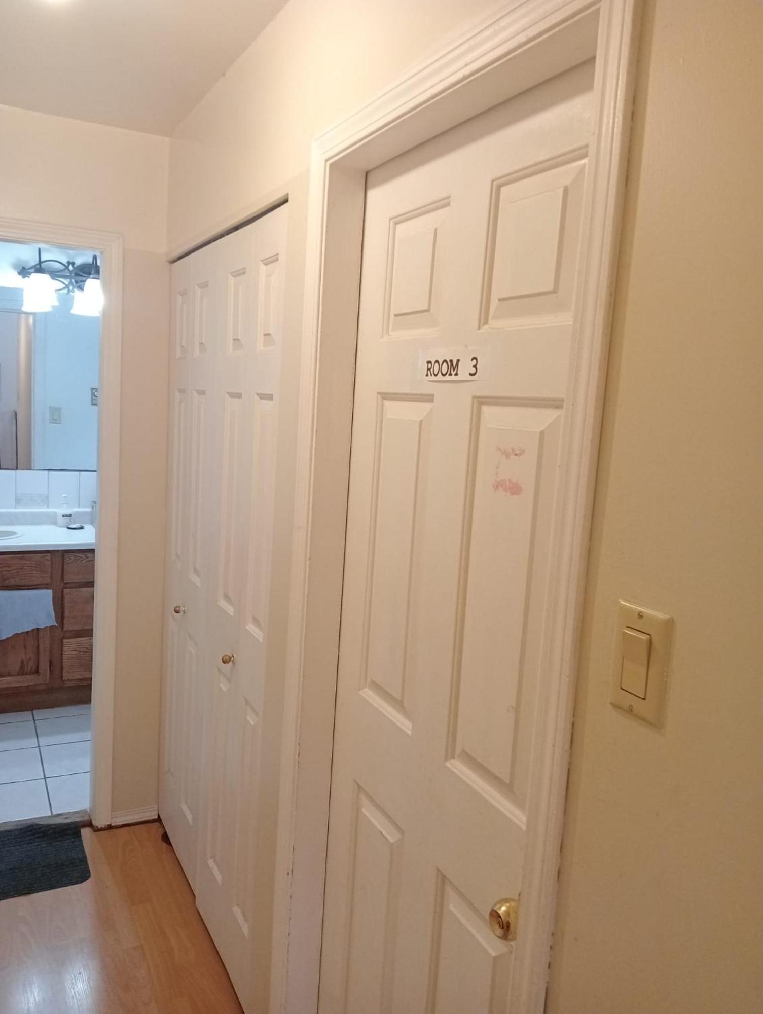 Homestay Metro Bnb - Walk To Restaurants, Shopping & Transit Vancouver