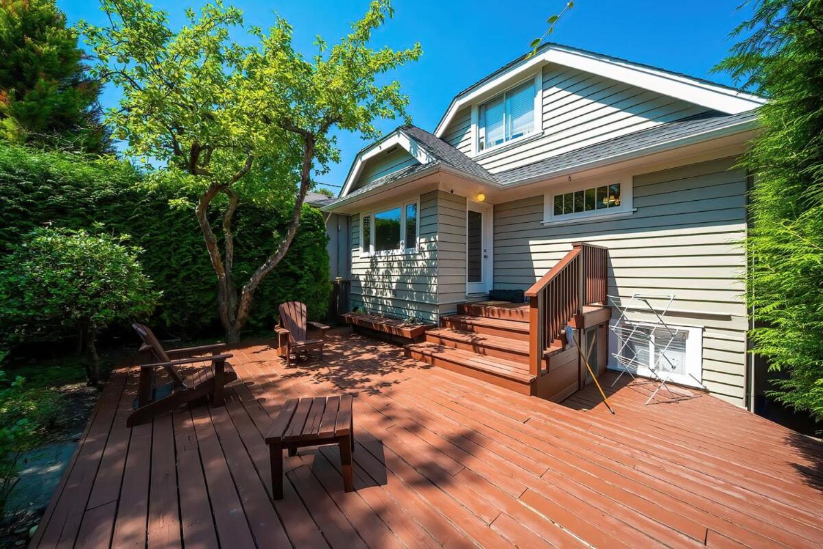 Charming 3br Near Ubc With Parking & Backyard * Vancouver