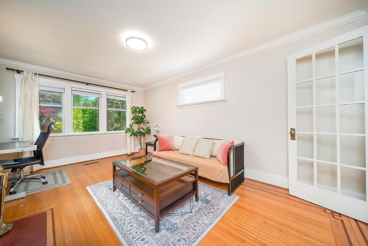 Charming 3br Near Ubc With Parking & Backyard Villa