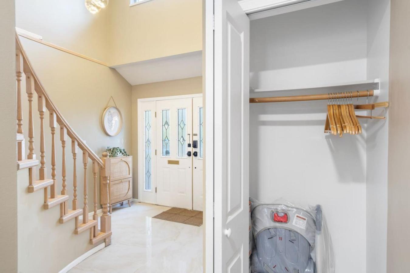 Spacious Family Retreat To Yvr And Downtown Holiday home *