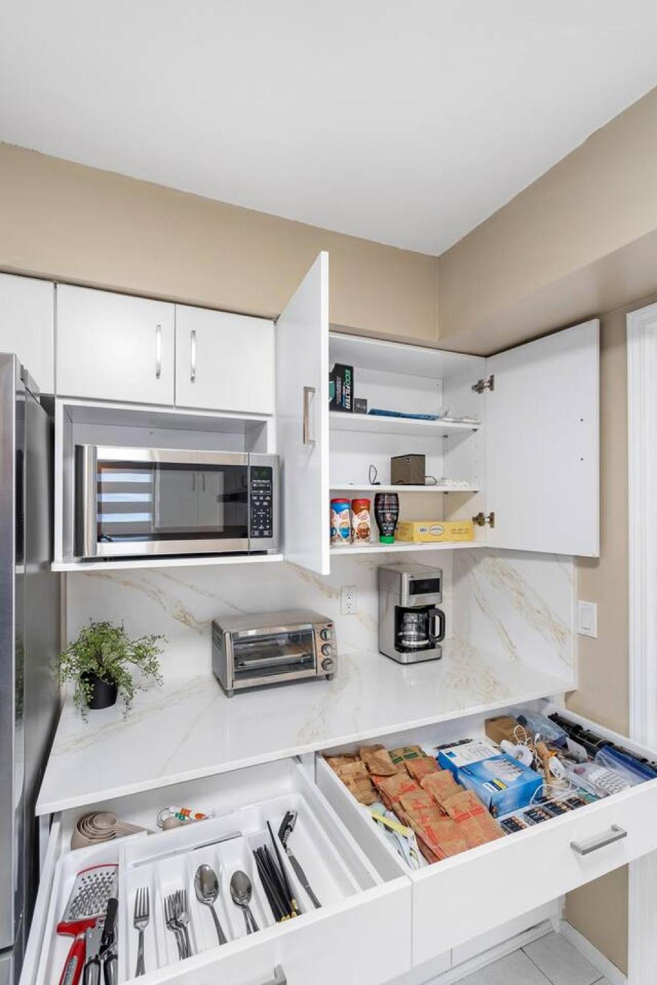 Spacious Family Retreat To Yvr And Downtown Holiday home *