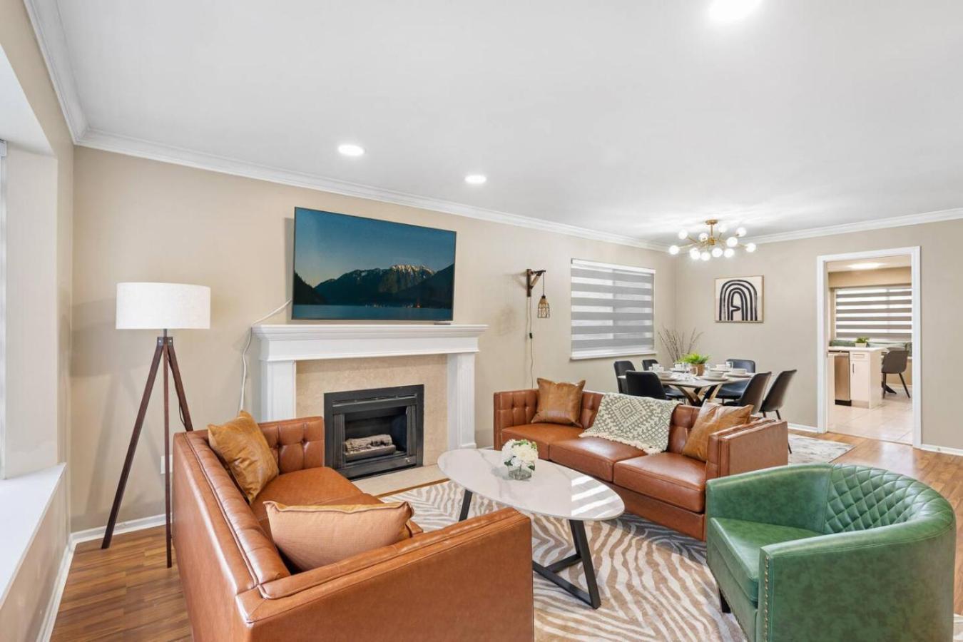 Spacious Family Retreat To Yvr And Downtown