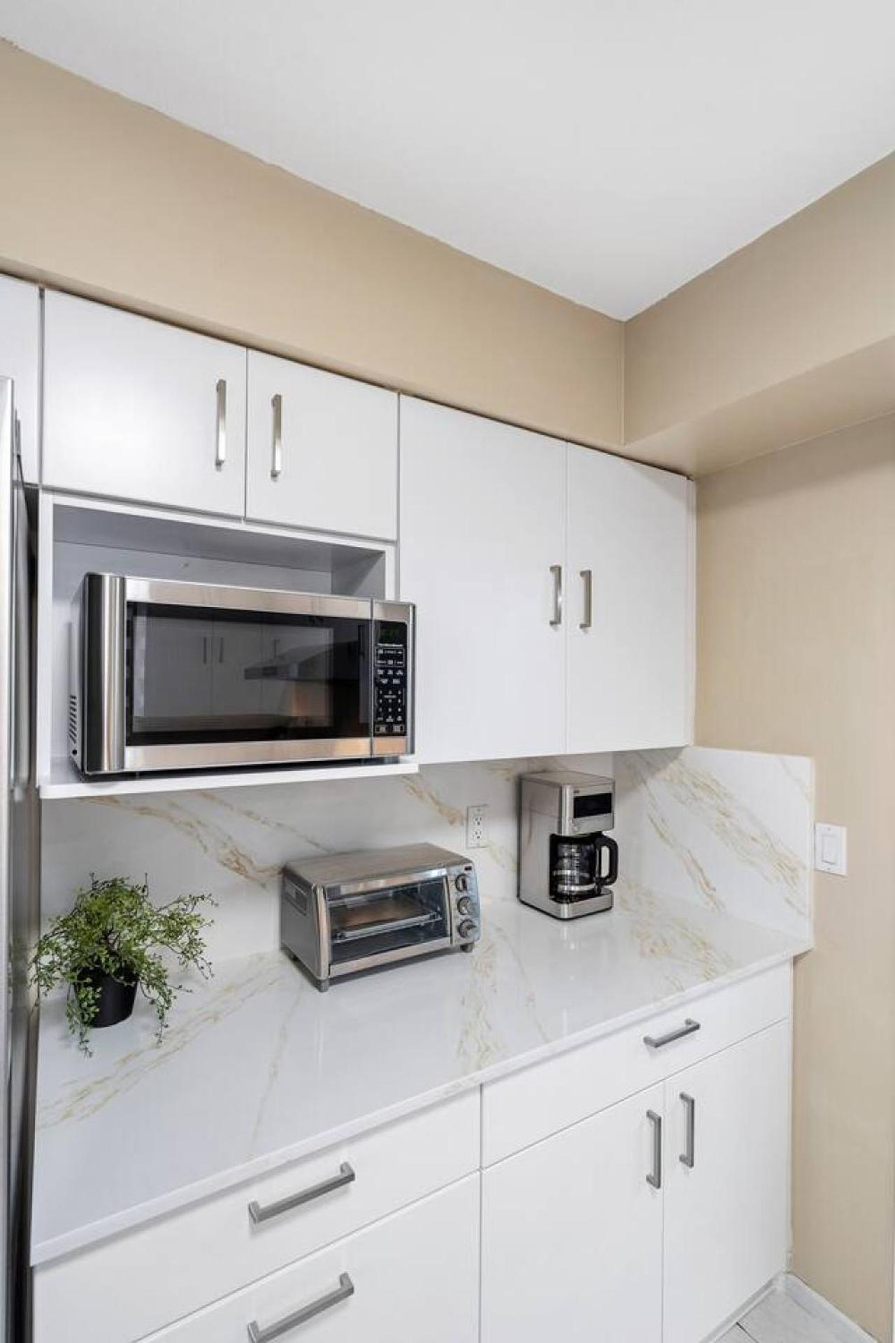 Holiday home Spacious Family Retreat To Yvr And Downtown