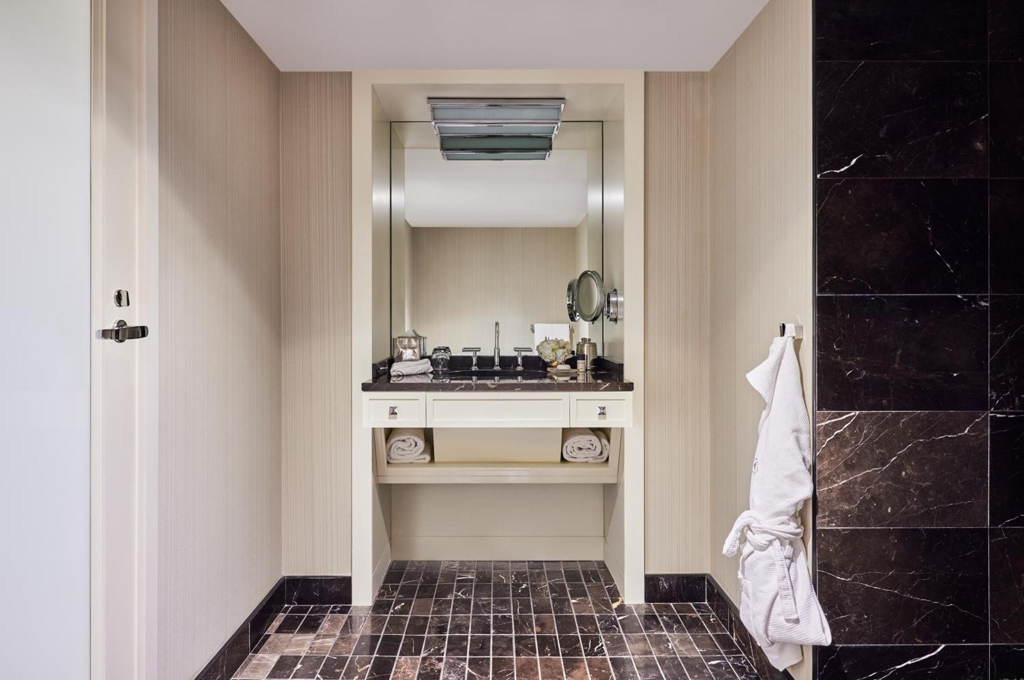 Rosewood Georgia 5* Vancouver