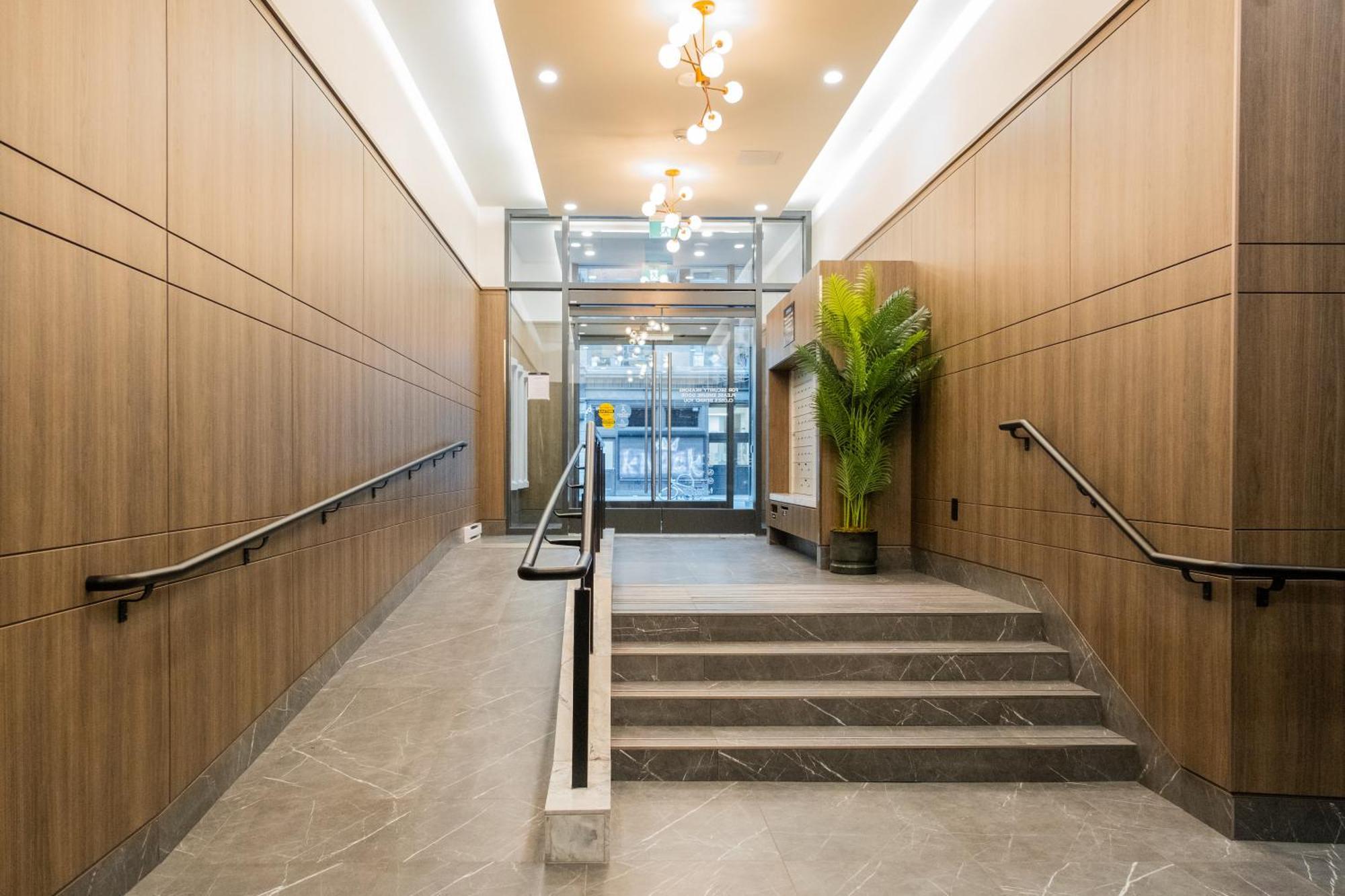 Downtown Center Silverstone Tower I And Ii Long-term Only Your Second In Apartment