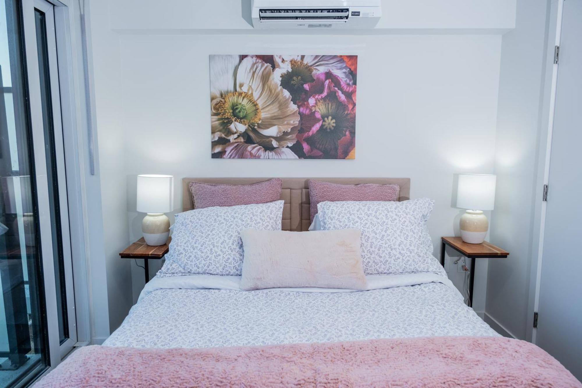 Downtown Center Silverstone Tower I And Ii Long-term Only Your Second In Apartment Vancouver