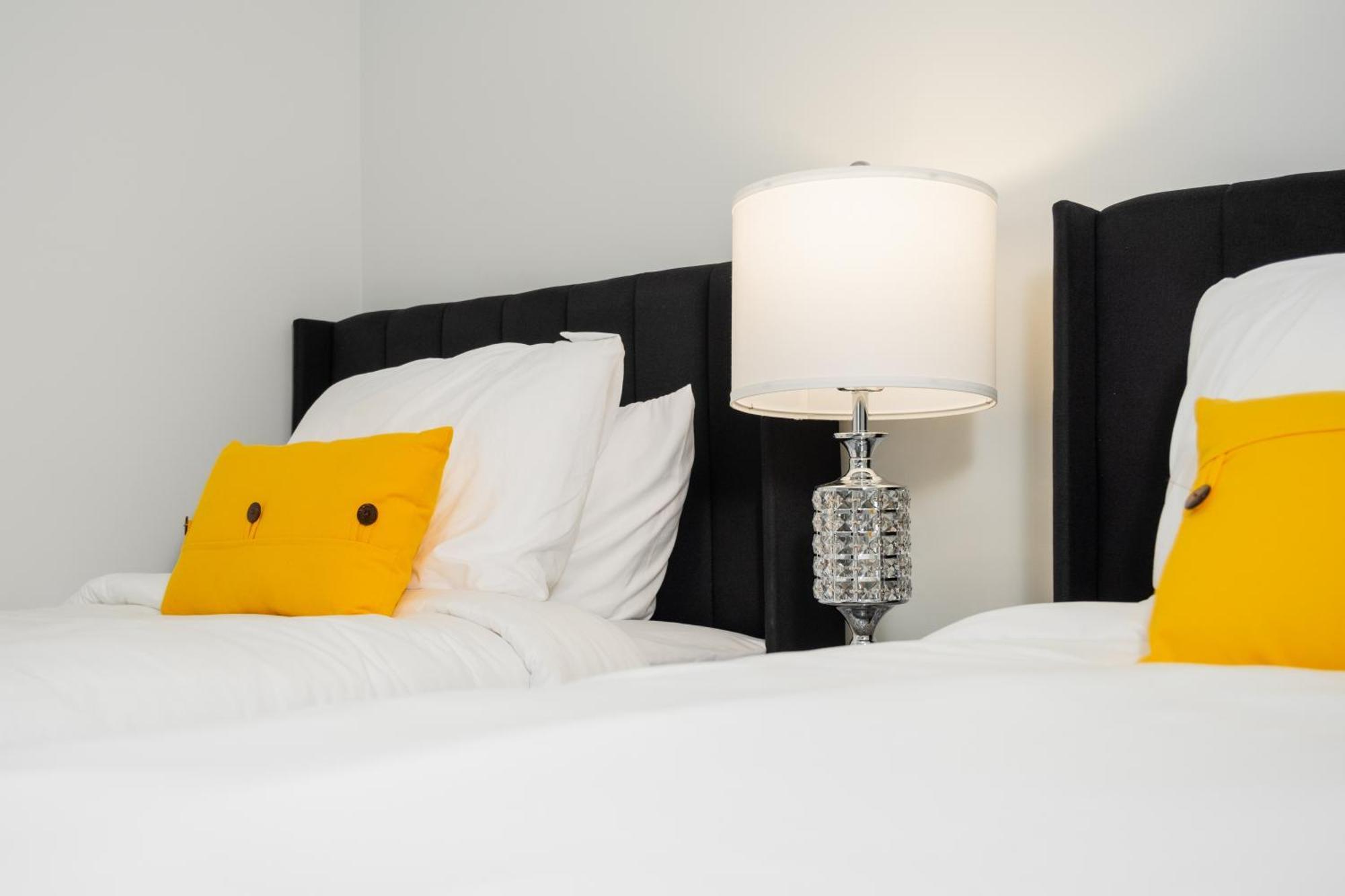 Downtown Center Silverstone Tower I And Ii Long-term Only Your Second In Apartment