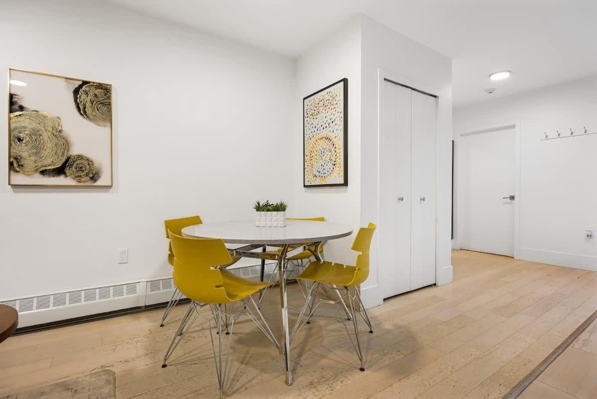 Stylish Near Restaurants & Amenities Apartment *