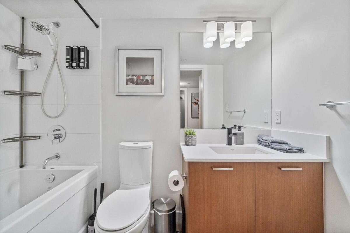 Downtown, Yaletown Condo, Ac Apartment
