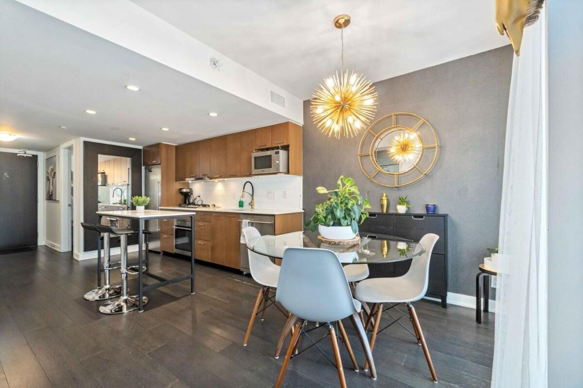 Downtown, Yaletown Condo, Ac Apartment *