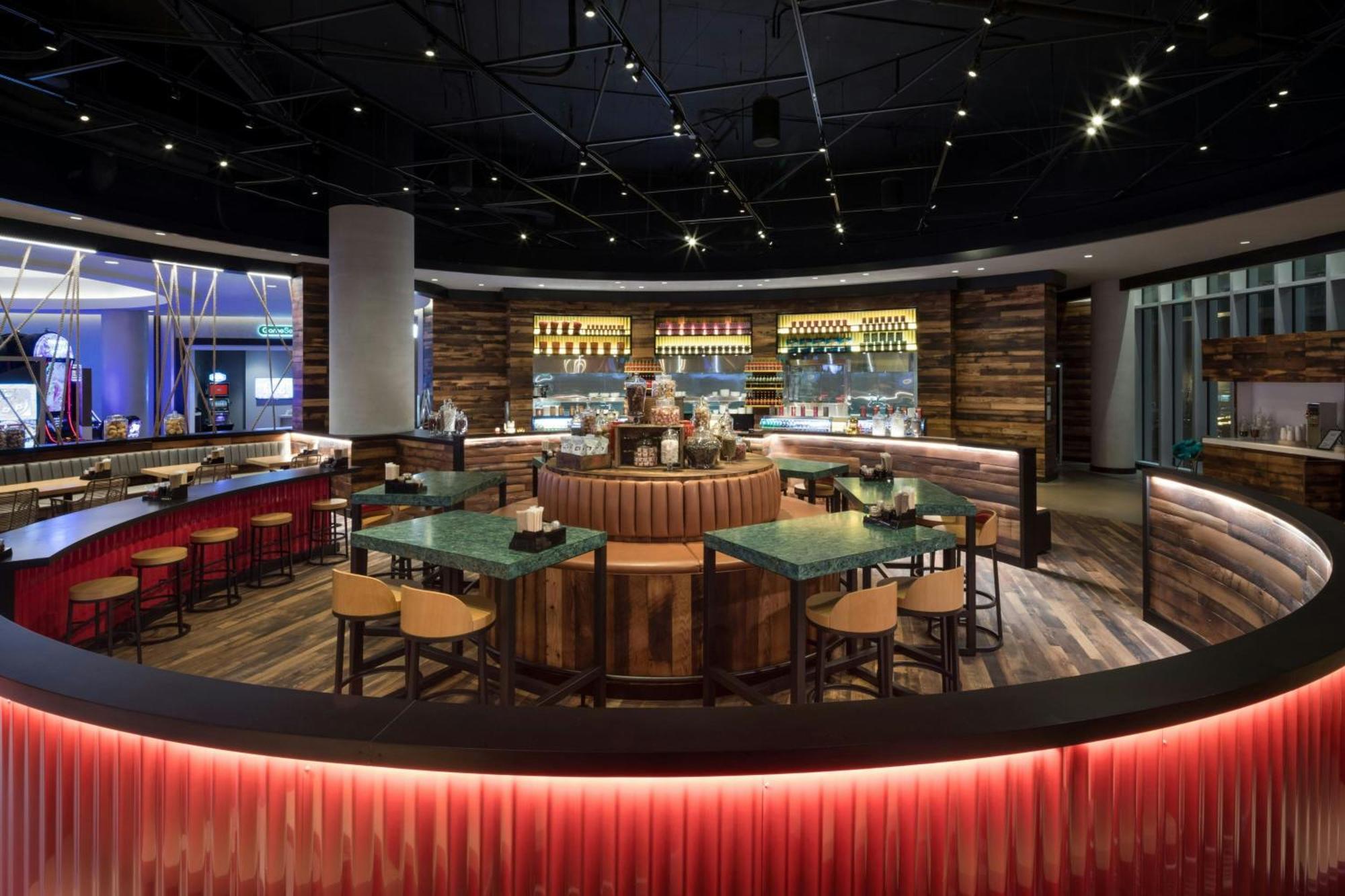 Jw Marriott Parq Hotel 5*