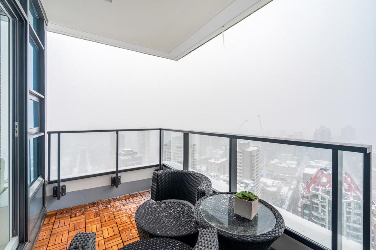 Elegant Luxury & Stunning Views Apartment