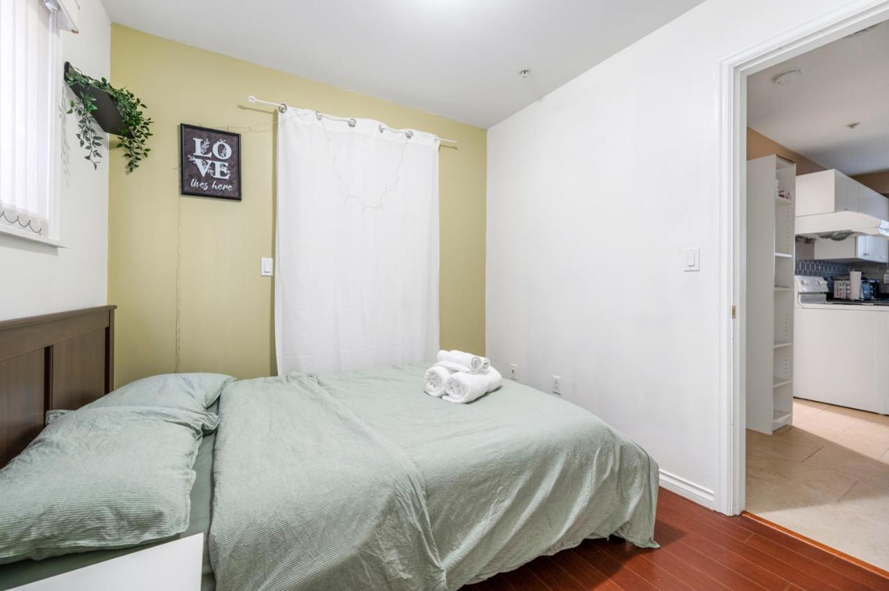 Apartment Cozy 2bd In Vibrant Location Vancouver