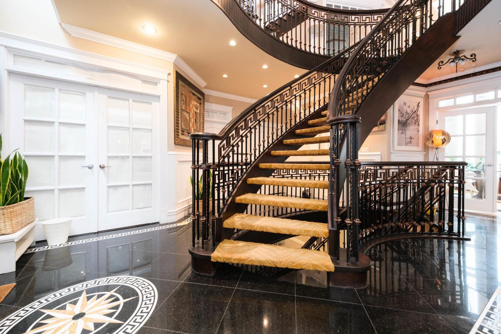 Luxurious 8-bedroom Mansion Next To Oakridge Mall Vancouver
