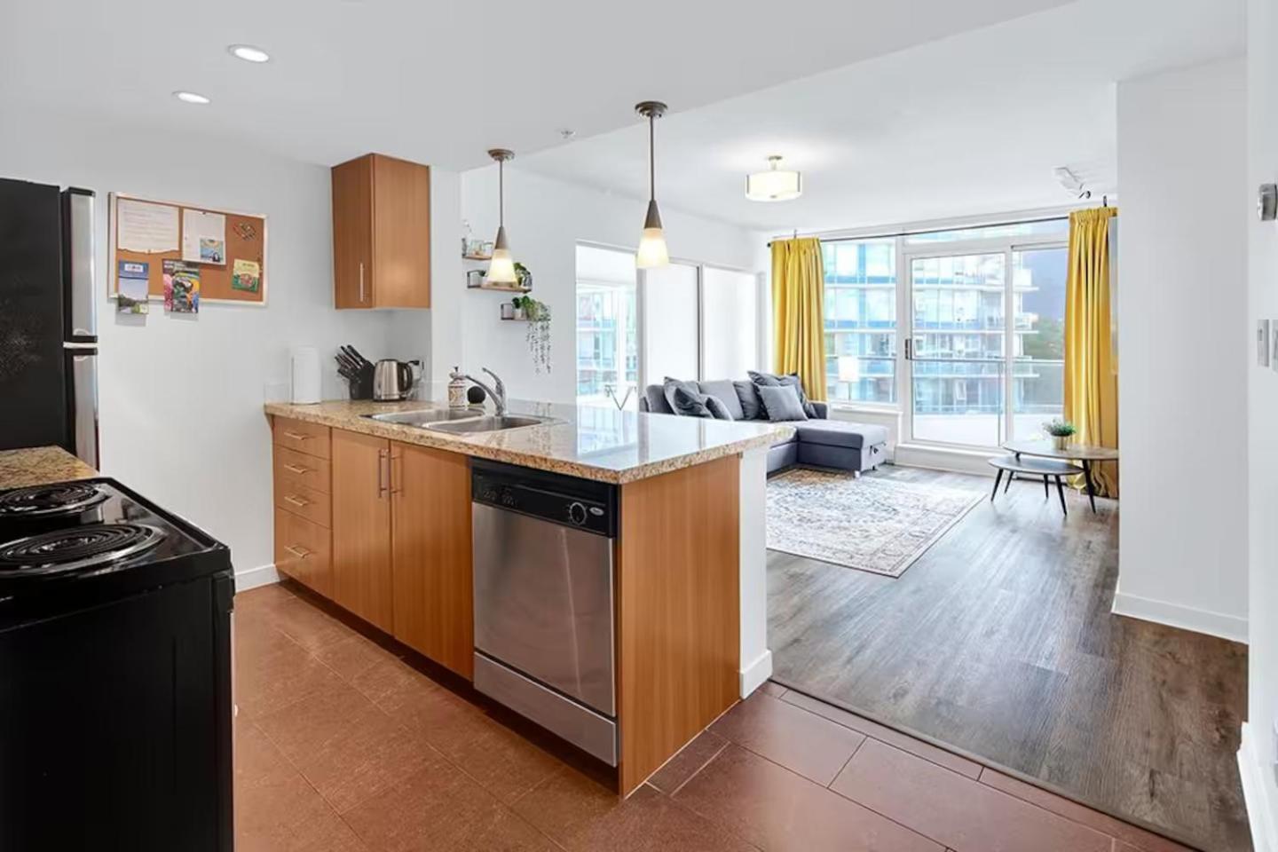 Stylish In Downtown Apartment Vancouver