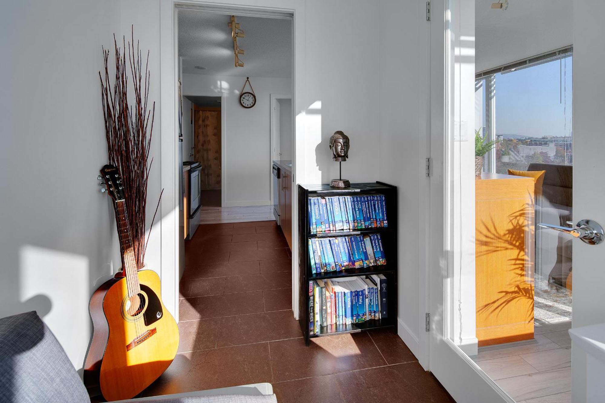 Stylish 2bd In Downtown With Marina View Apartment