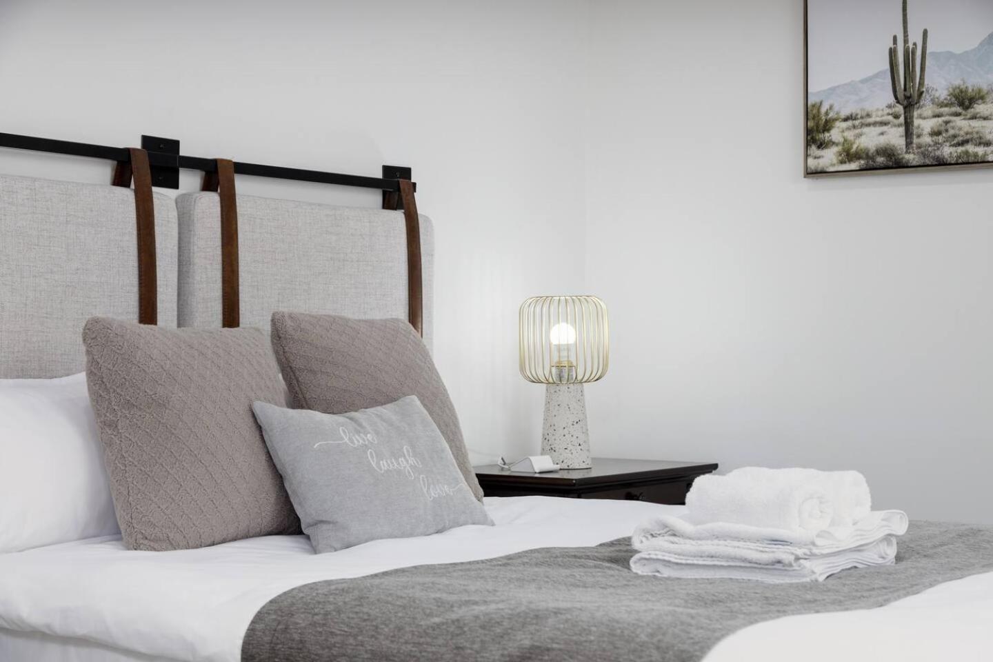 Cozy Bsmt Near Ubc, Kits, And Dt Holiday home