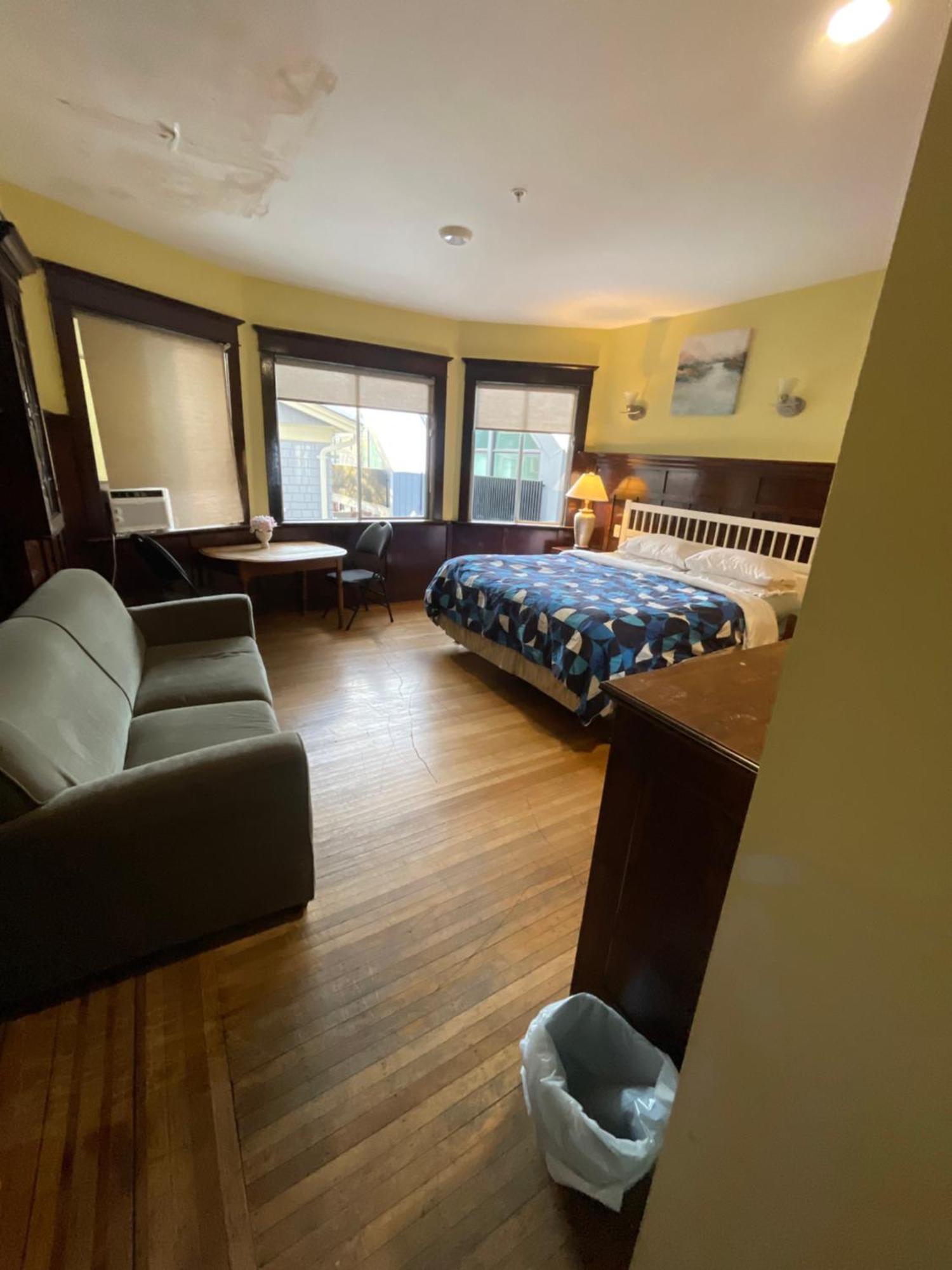 Guest house Linda Vancouver