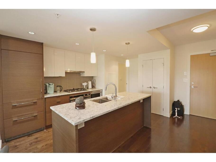 Cambie&elizabeth Park 2bdr/parki *
